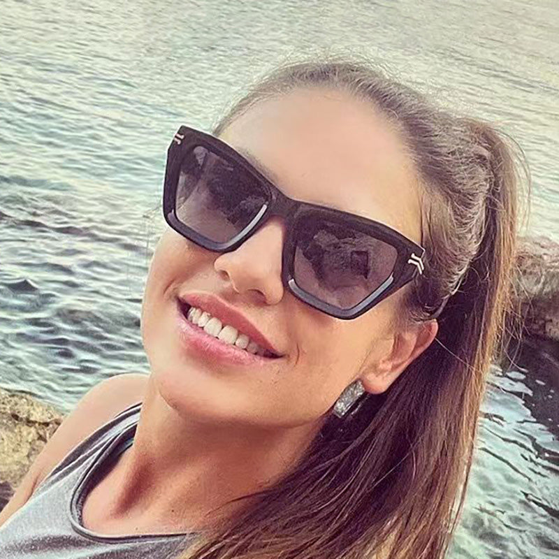 Cat Eye Women Square Sunglasses