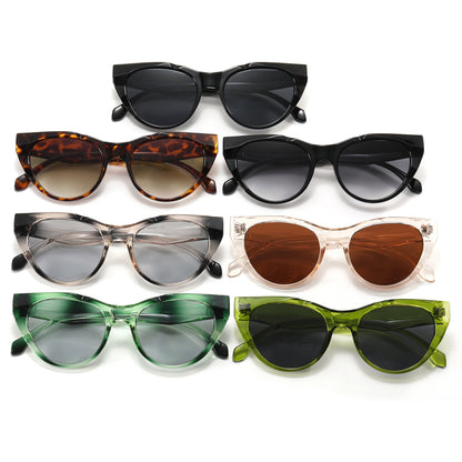 Retro Chic Cat Eye Women Oval Sunglasses