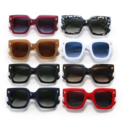 Oversized Cat Eye Square Outdoor Holiday Sunglasses